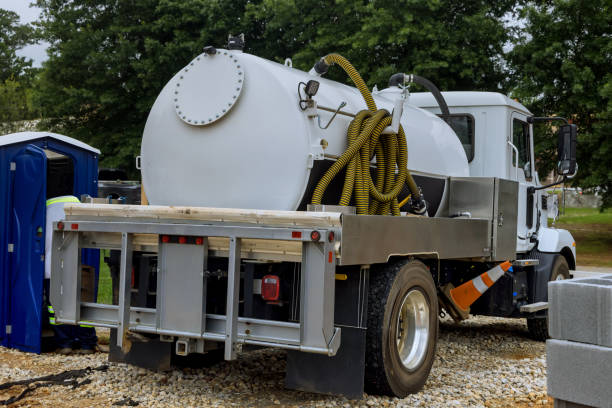 Best Sanitation services for porta potties  in Lakewood, OH